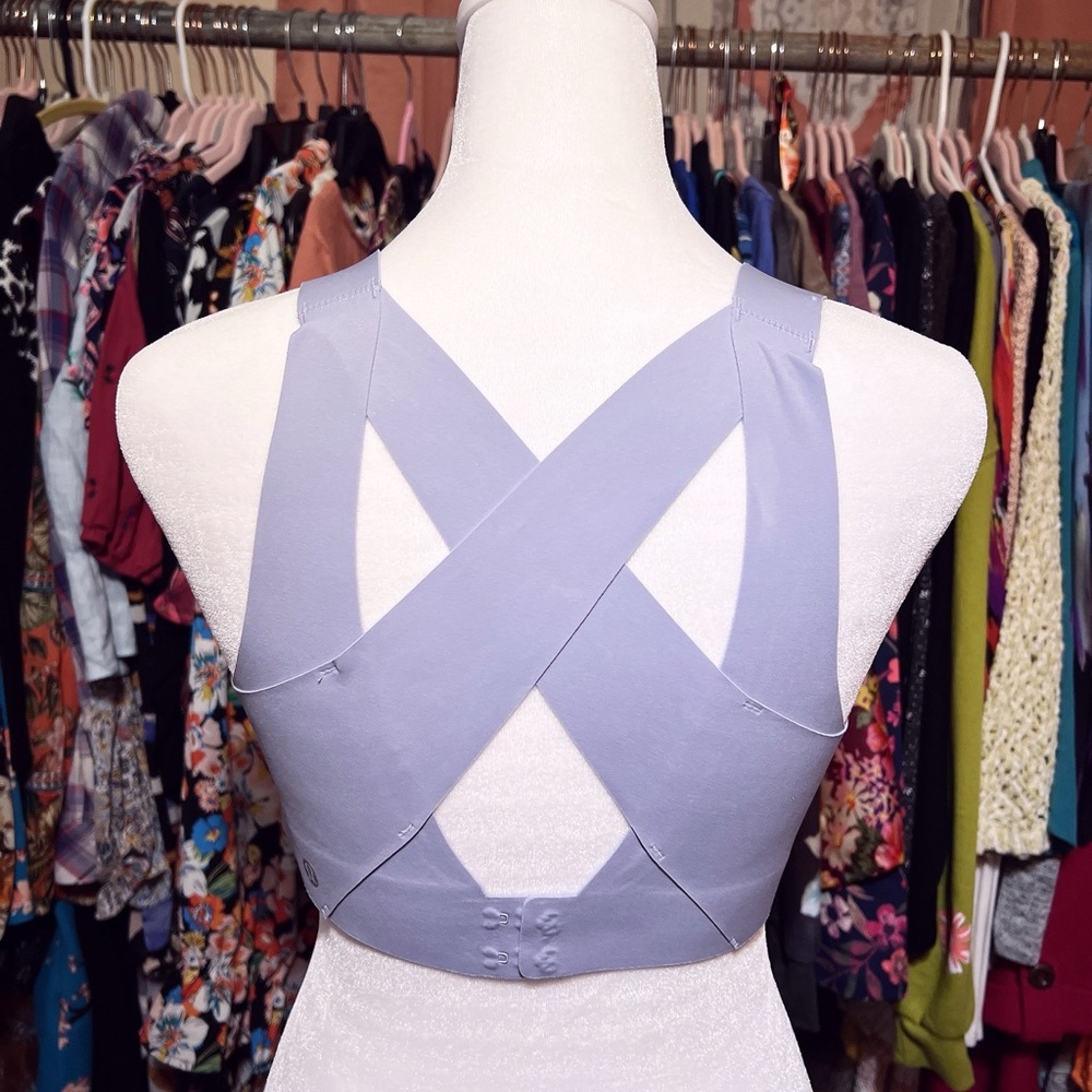 Lululemon - Picture 4 of 7